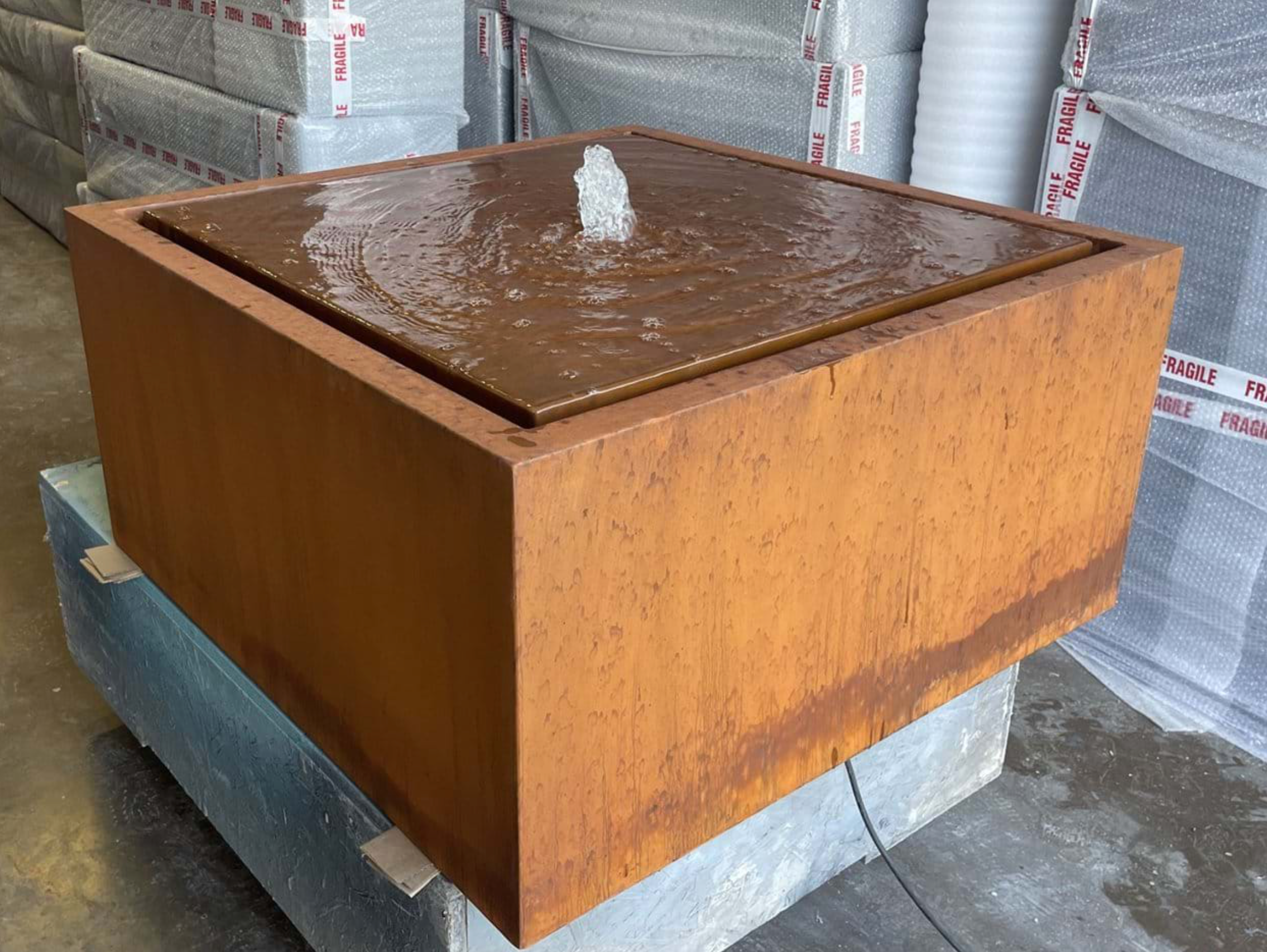 Fibreglass Water Table Square