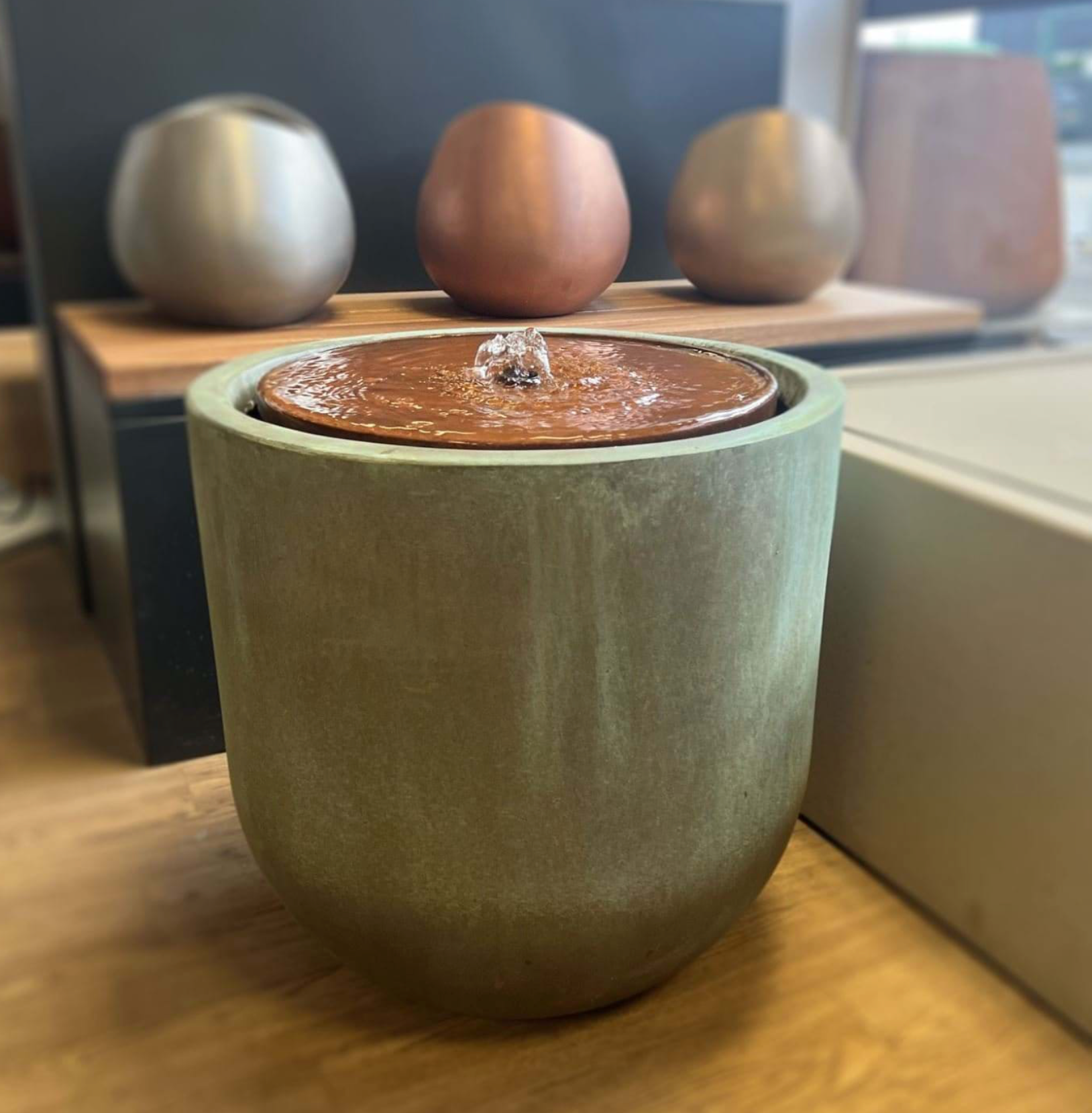 Gair Fibreglass Round Water Table