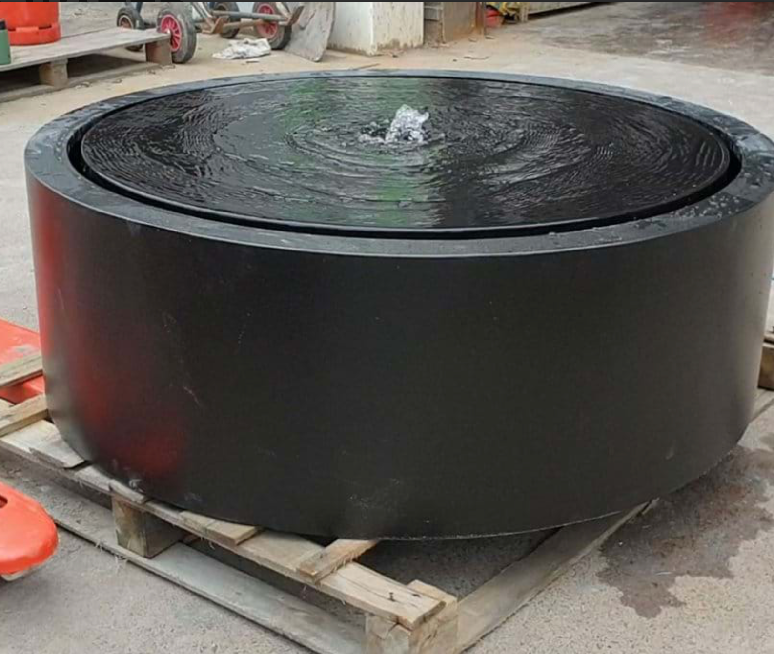 Fibreglass Water Table Round