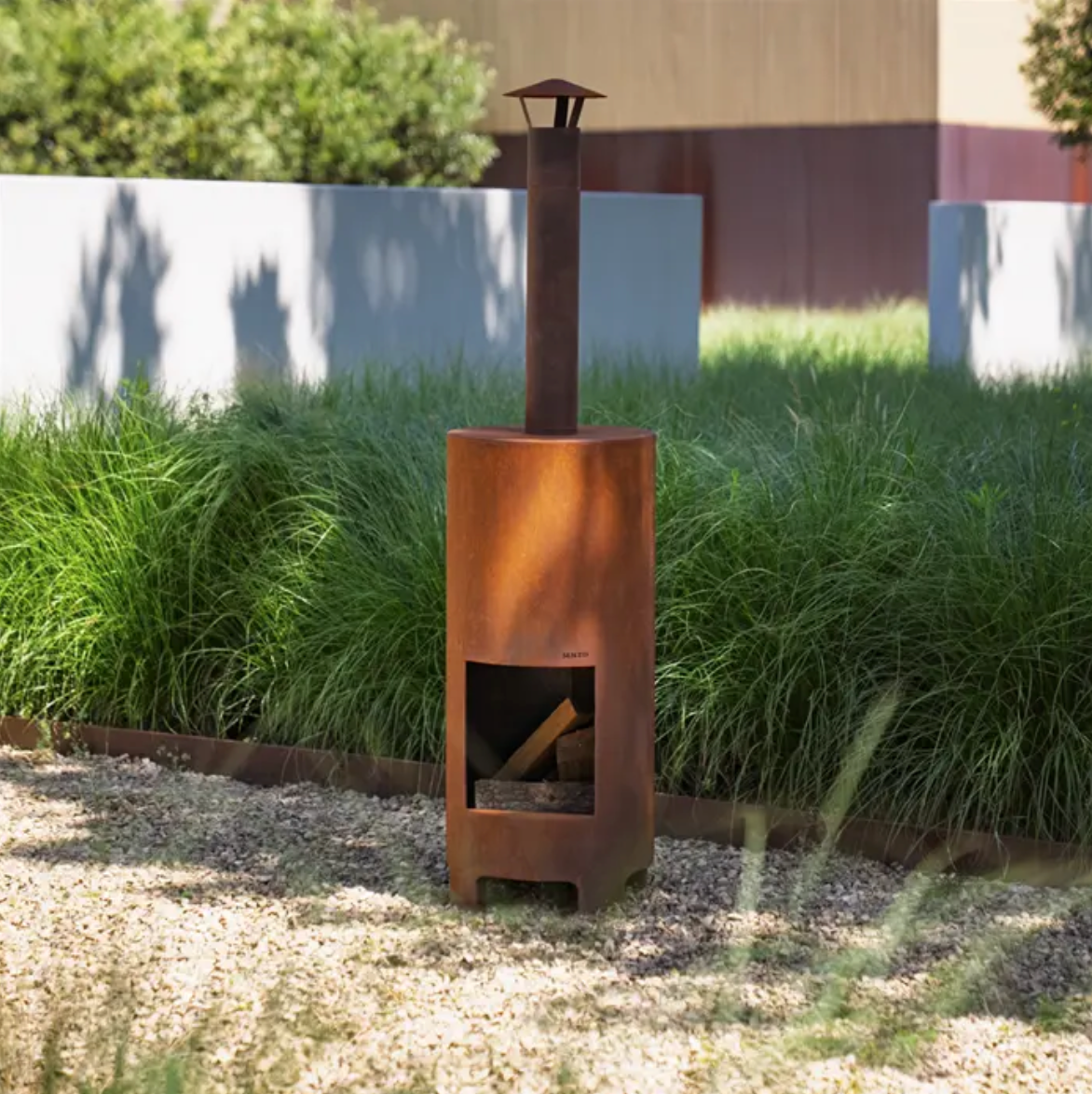 Senzzo Carpa Outdoor Fireplace