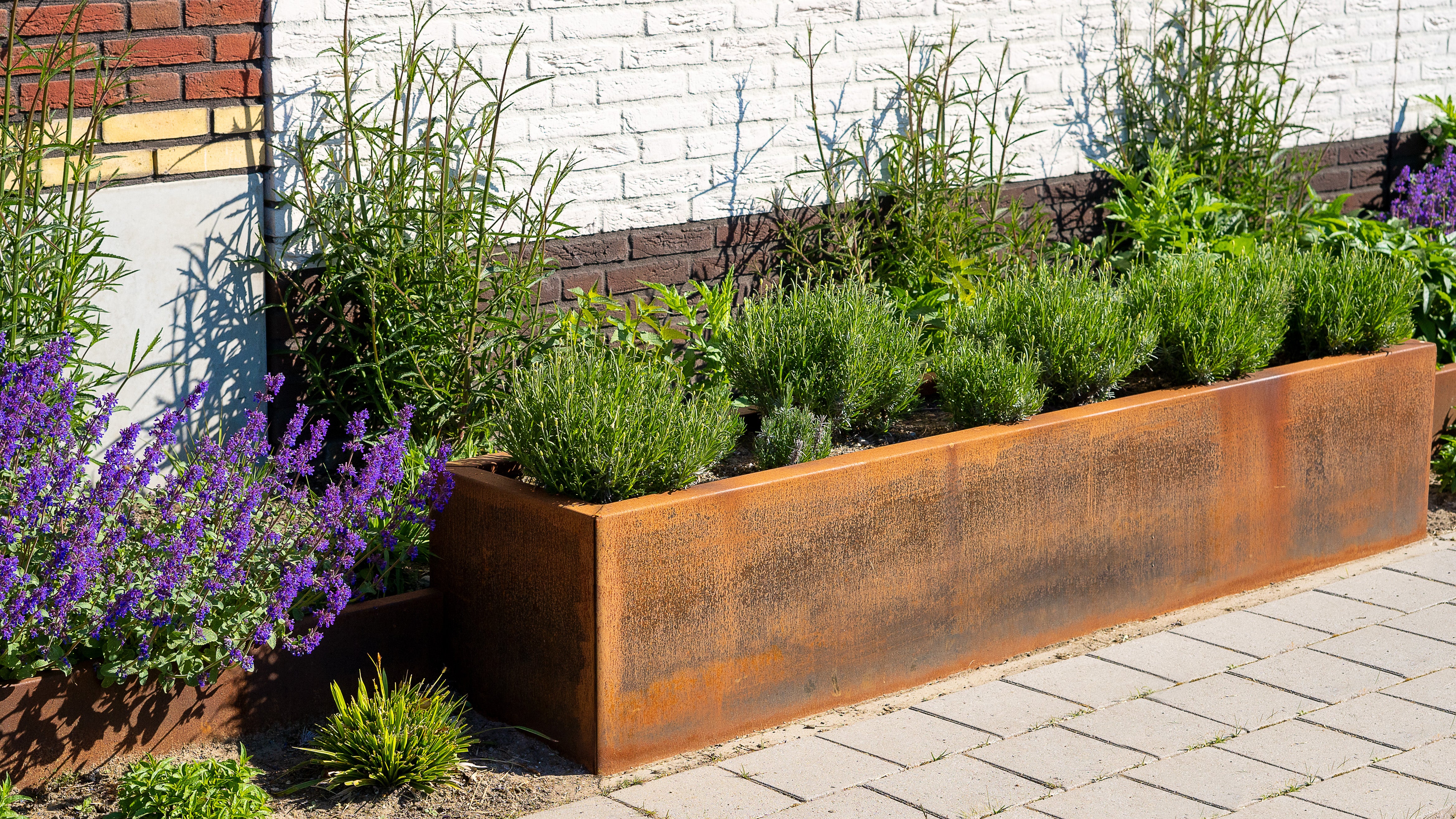 Connect Planters