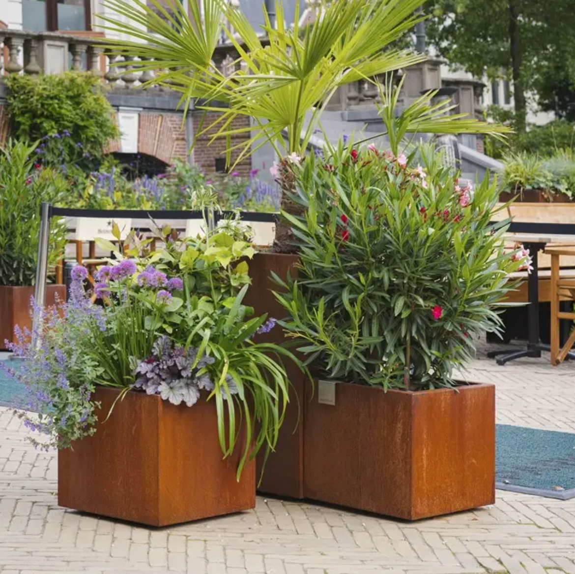 Carrez Corten Trough with wheels