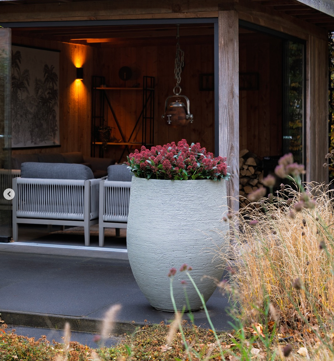 Kivo Stonecore Planter