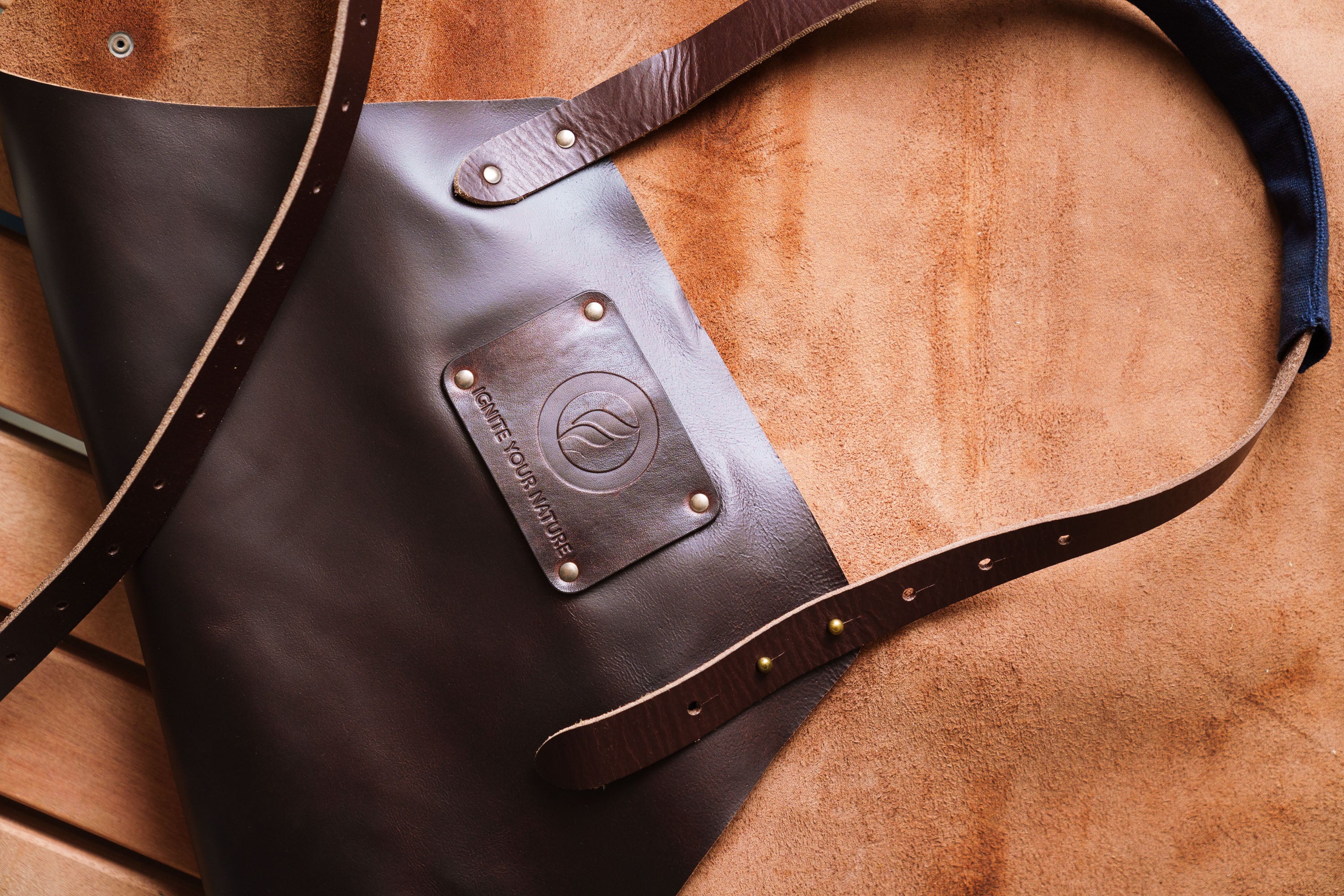brown leather apron front and back