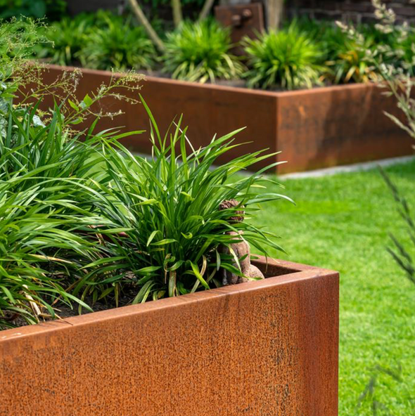 raised bed without base made from corten steel