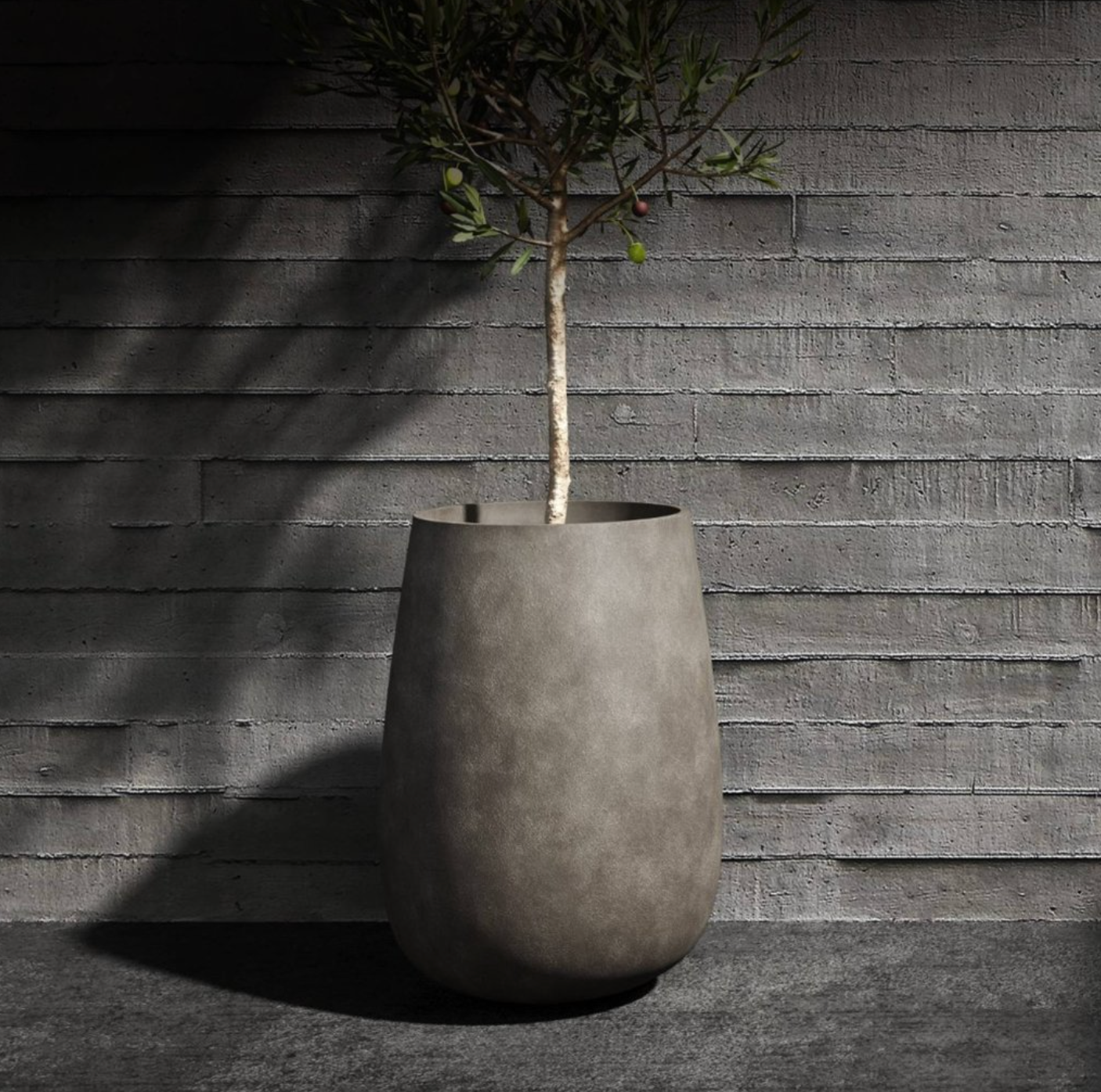 Mondo High Cohesa Round Tall Planter