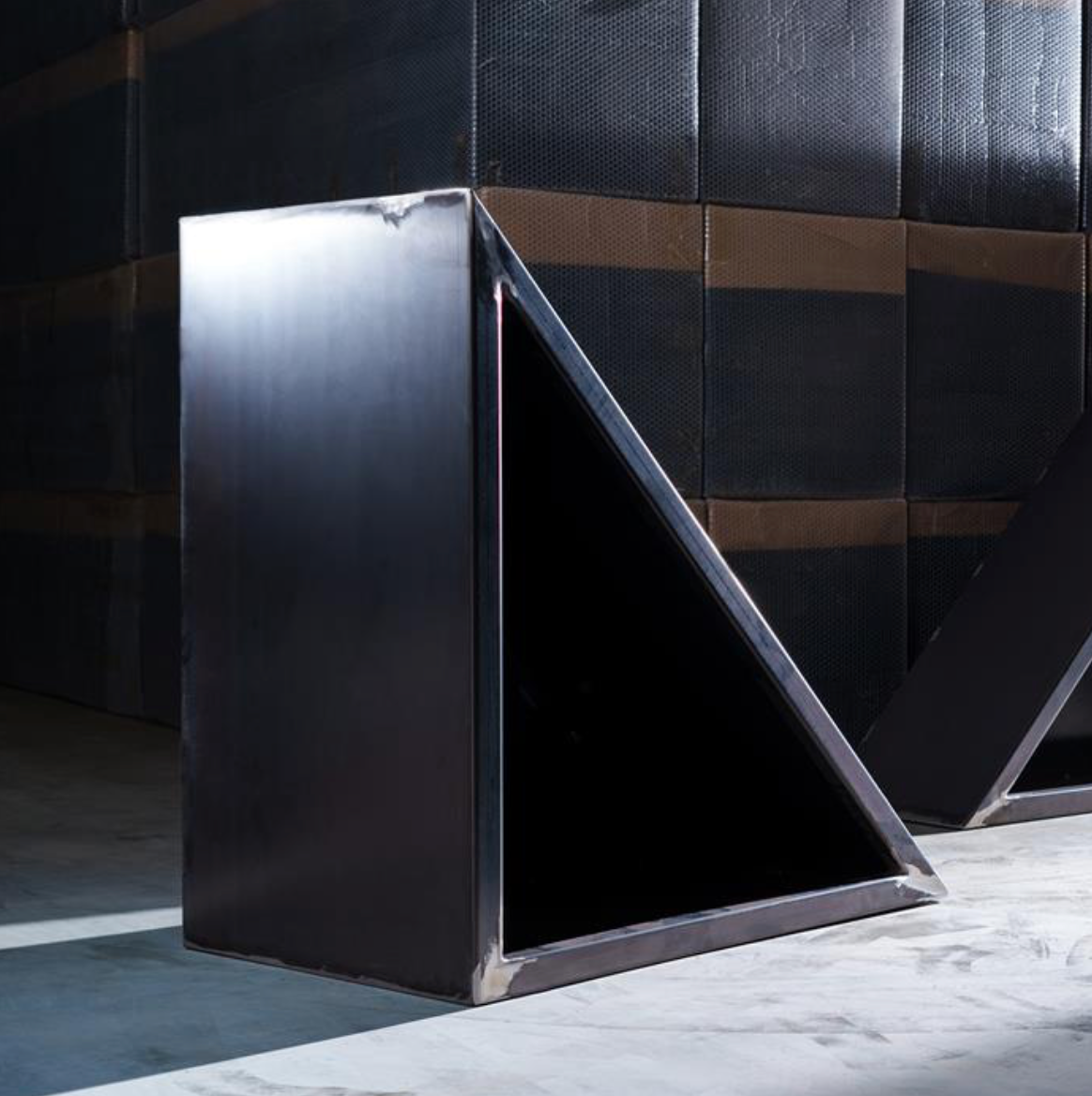 unrusted corten triangle planter