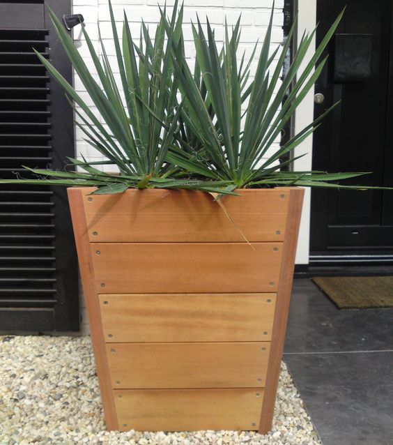 tapered hardwood planter